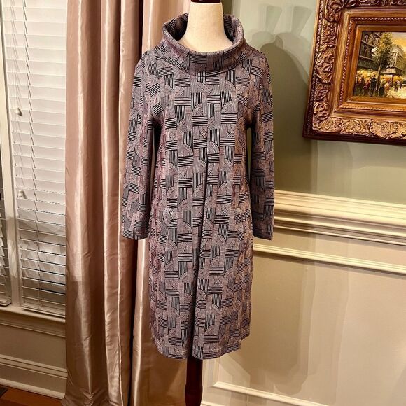EUC Tyler Boe Purple Gray Geometric Print Kim Cowl Neck Knit Dress Size SMALL - Picture 2 of 3